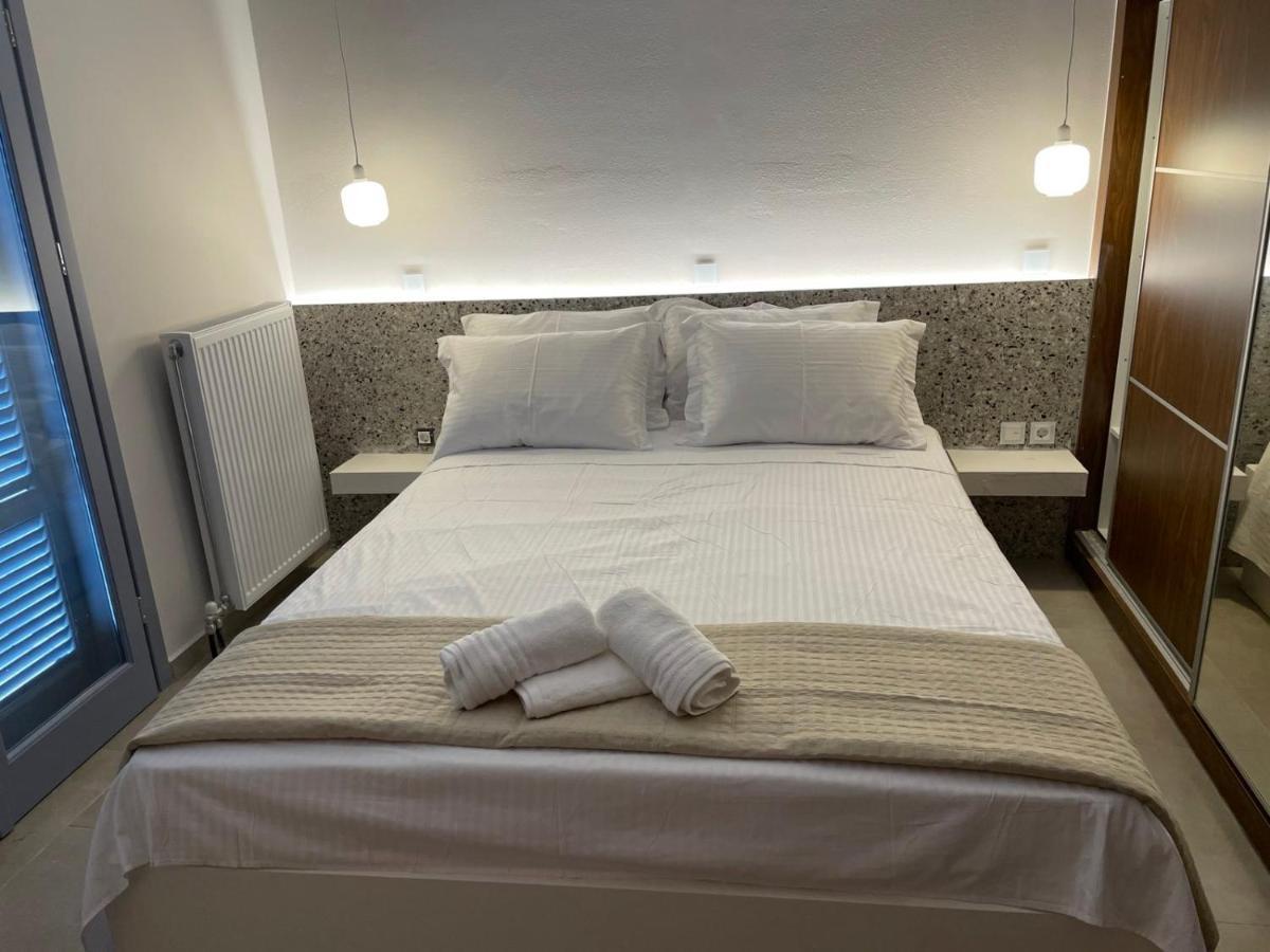 Pink Rose Luxury And Comfort Apartment At The Centre Of Preveza Exterior foto